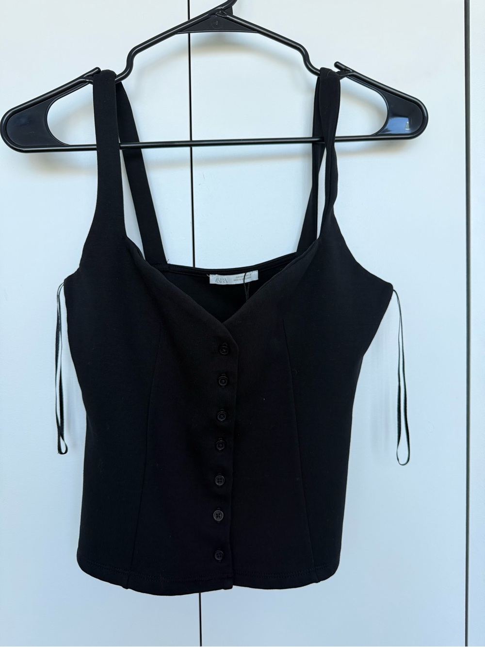 Ara Black Button-Front Camisole Tank